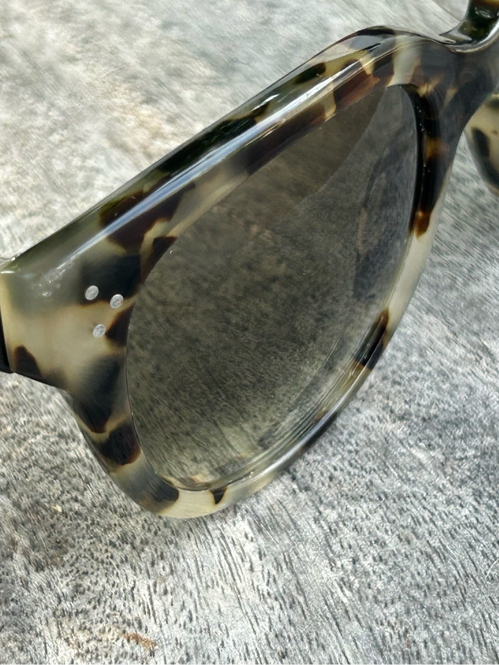 Celine Authentic Spotted Havana Sunglasses with Brown-Green Gradient Lenses - Picture 6 of 15